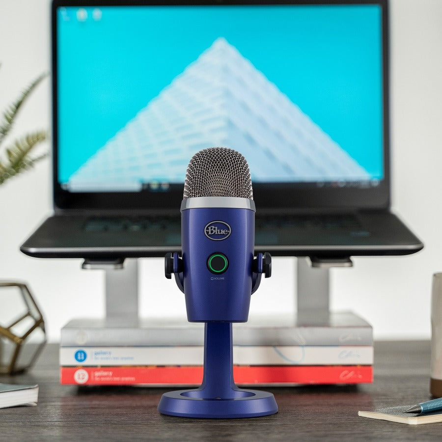 Logitech  Yeti Nano - Vivid Blue
